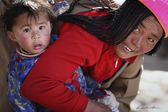 Современные жители Тибета. (Фото: Kadir Cinoglu / Flickr.com.) 