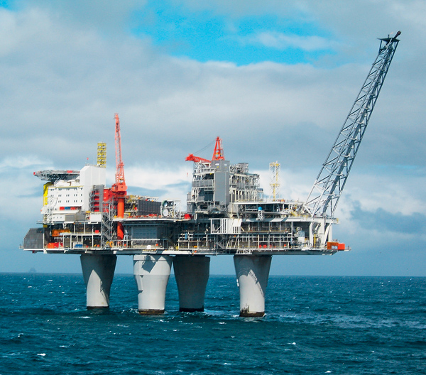 Морские нефтяные вышки: города в море