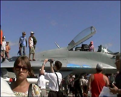 Самолет МиГ-29. Новосибирск. Авиа шоу в  аэропорту Толмачёво 2007 год.