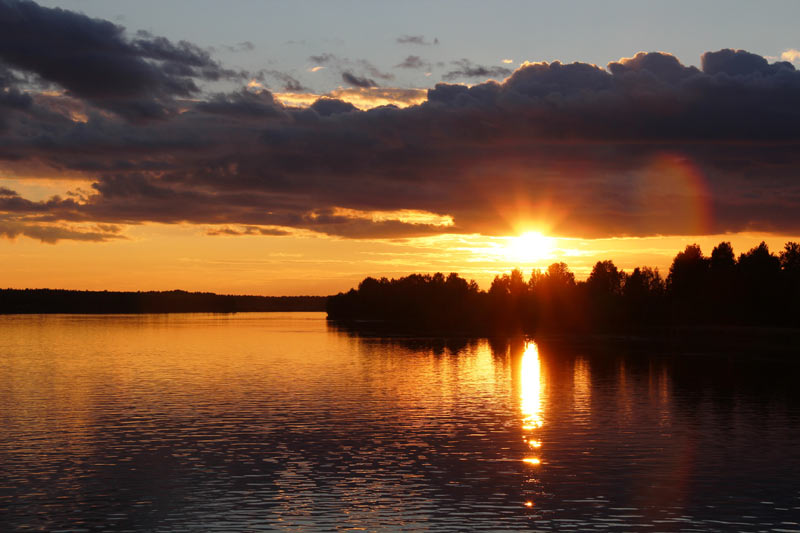 Закат на Онежском озере.